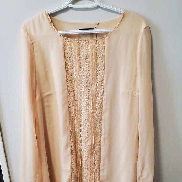 Peach lace dress - Picture 5 of 9